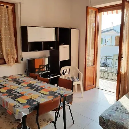 Charming House With Sea View In Contrada Termini Nyaraló
