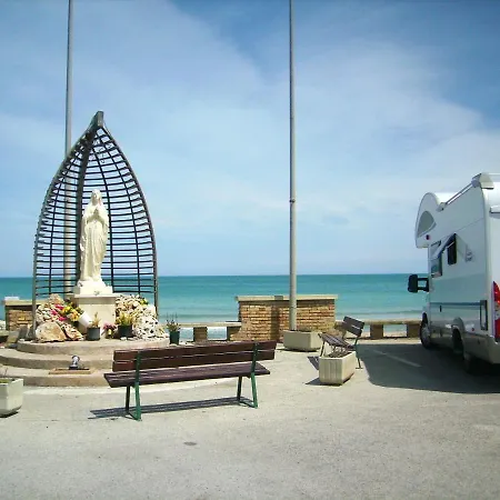 Holiday home Charming House With Sea View In Contrada Termini Casalbordino