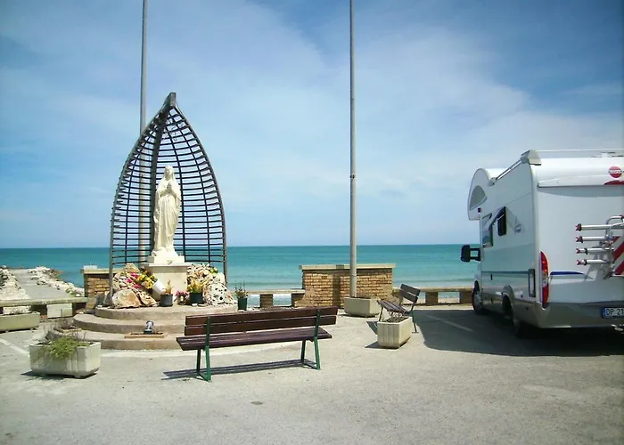 別荘 Charming House With Sea View In Contrada Termini カザルボルディーノ